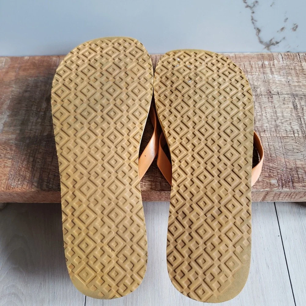 Tory Burch Sandals Womens 7 Yellow Leather Logo Thin Strap Flip Flop Beach